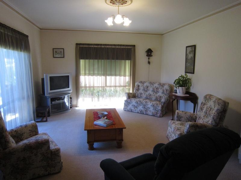 6 Irkara Drive, Kennington VIC 3550