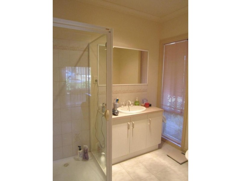 6 Irkara Drive, Kennington VIC 3550