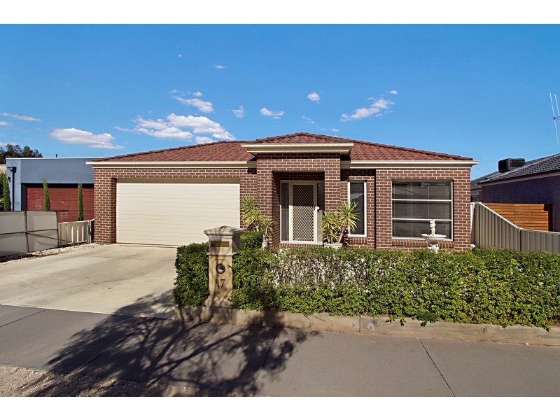 17 Cooba Drive, Epsom VIC 3551