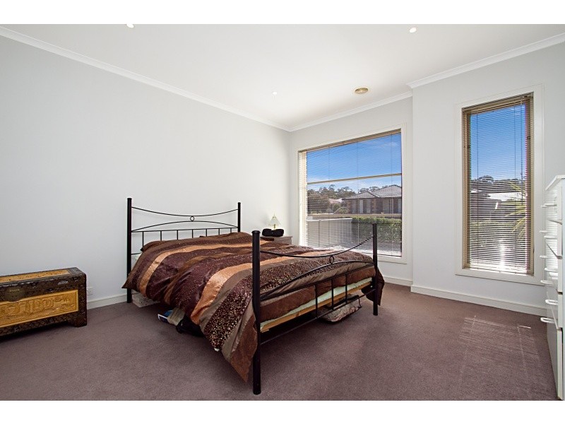 17 Cooba Drive, Epsom VIC 3551