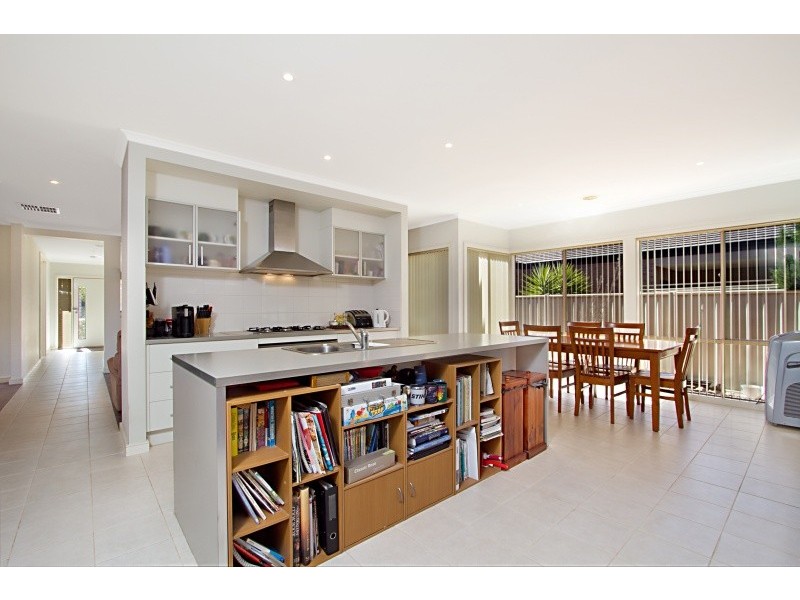 17 Cooba Drive, Epsom VIC 3551
