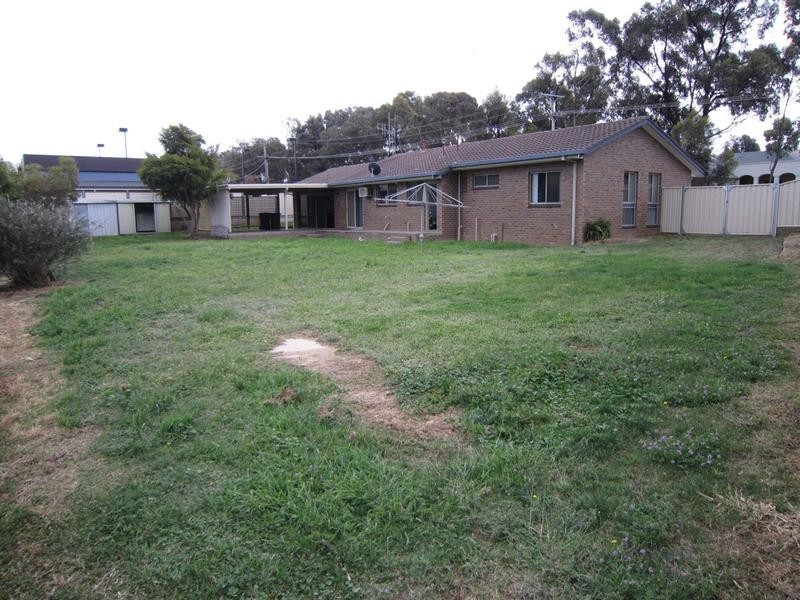 34 Cousins Street, Strathdale VIC 3550