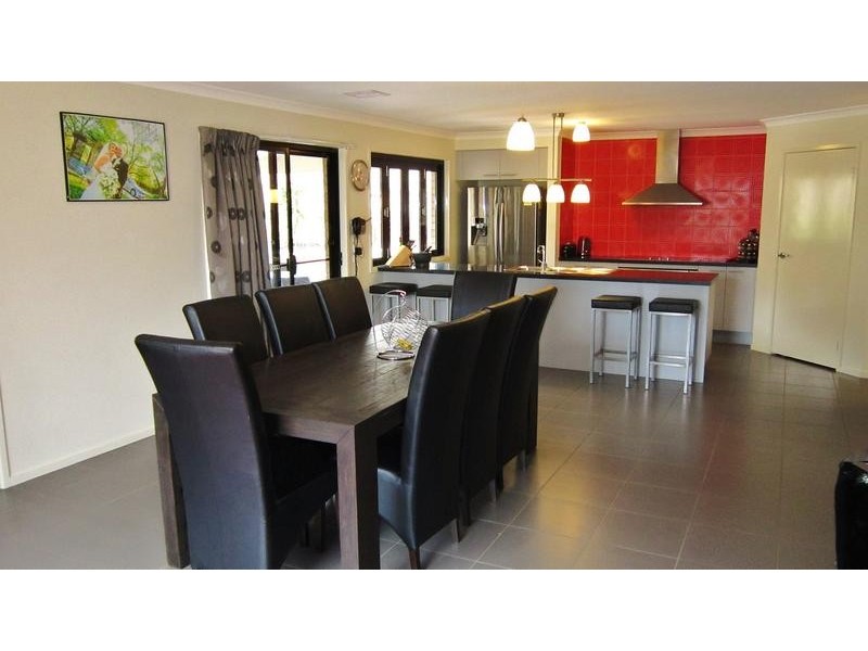 5 Saddle Court, Maiden Gully VIC 3551