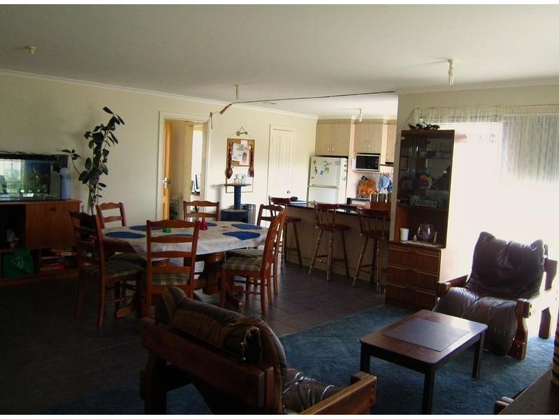 81 Bright Street, California Gully VIC 3556