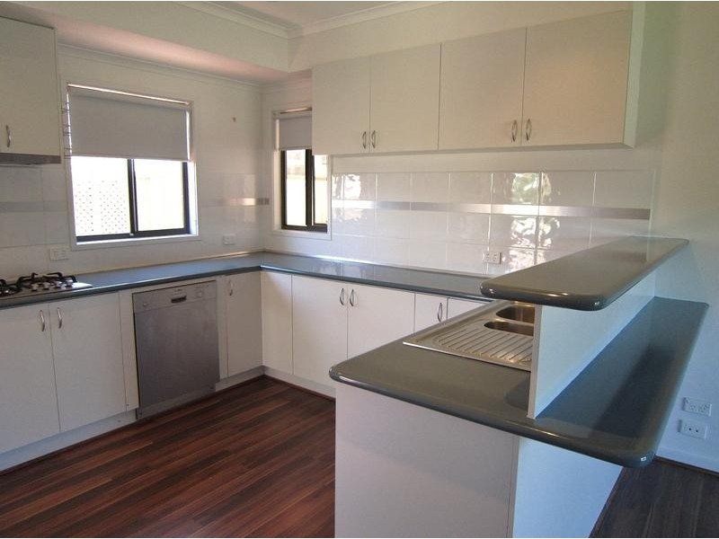 17B Lansell Street, Kangaroo Flat VIC 3555