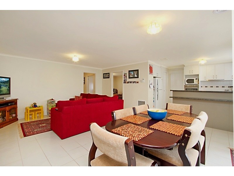 68 Myrtle Road, Ascot VIC 3551