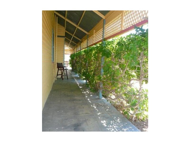 24 Currie Street, Charlton VIC 3525