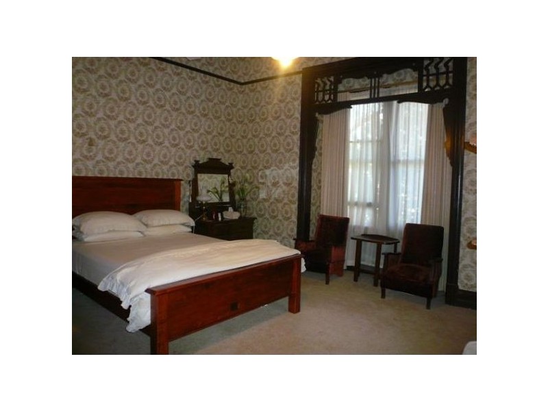 24 Currie Street, Charlton VIC 3525