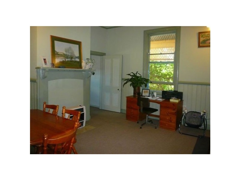 24 Currie Street, Charlton VIC 3525