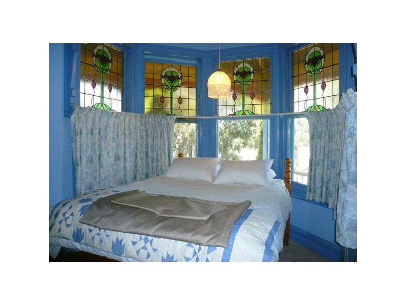 24 Currie Street, Charlton VIC 3525