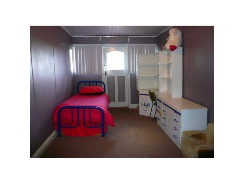 24 Currie Street, Charlton VIC 3525