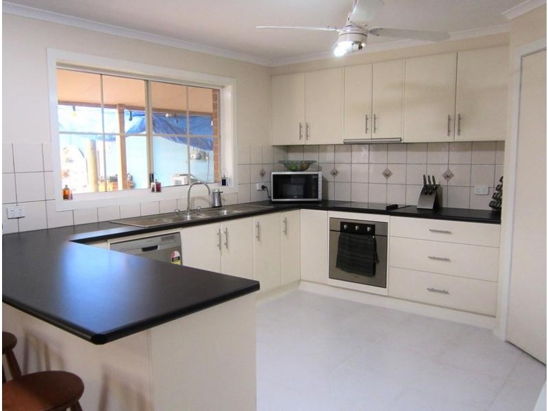 12 Dawson Drive, Maiden Gully VIC 3551