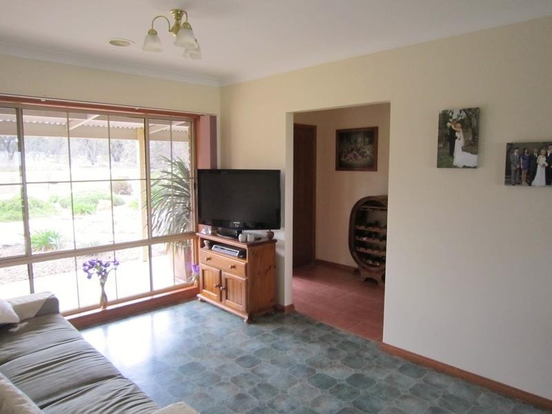 31 Golf Park Road, Charlton VIC 3525