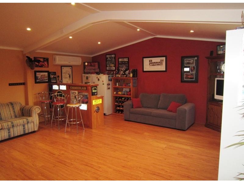 31 Golf Park Road, Charlton VIC 3525