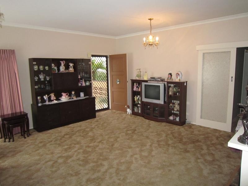 14 Ford Street, Kangaroo Flat VIC 3555