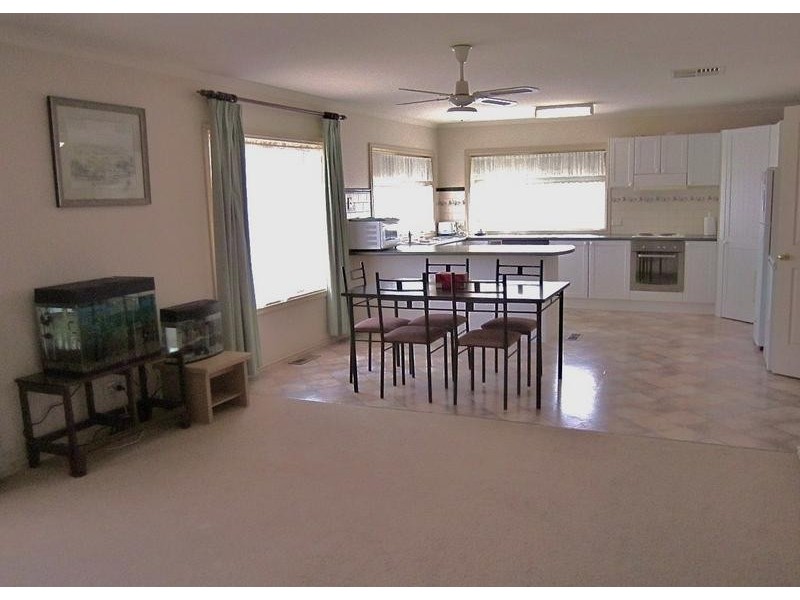 3 Kate Close, Kennington VIC 3550