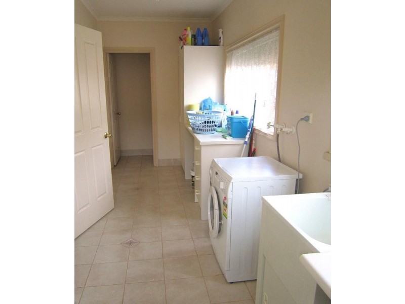 3 Kate Close, Kennington VIC 3550