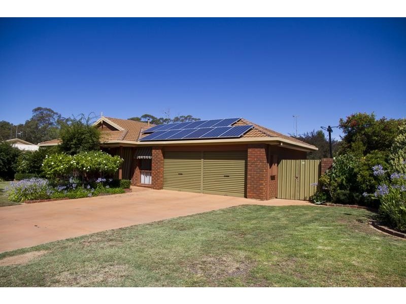 4 Hollywood Court, Strathdale VIC 3550