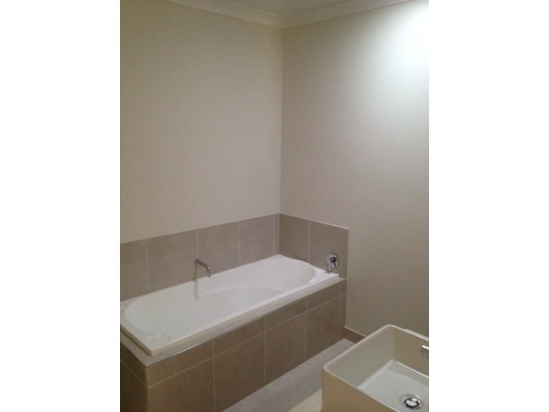 9/18A Emmett Street, Golden Square VIC 3555