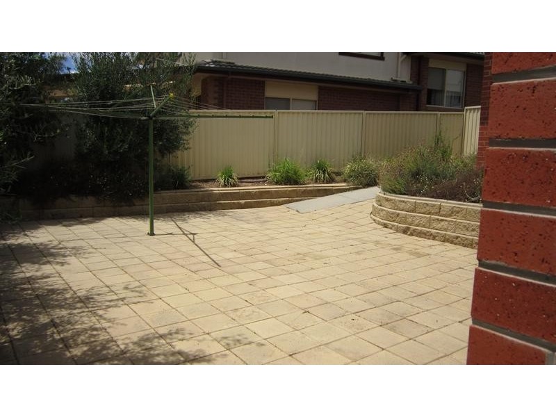 1 Kate Close, Kennington VIC 3550