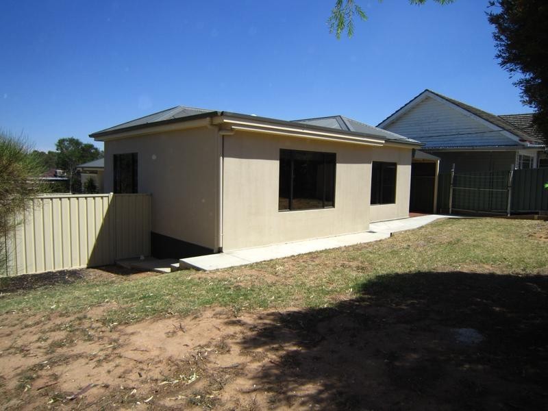 17 Lansell Street, Kangaroo Flat VIC 3555