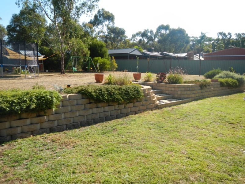 1A Yvonne Court, Maiden Gully VIC 3551