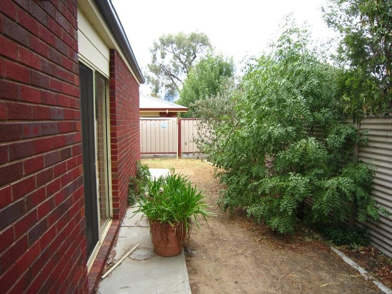 11 Claire Court, Kennington VIC 3550