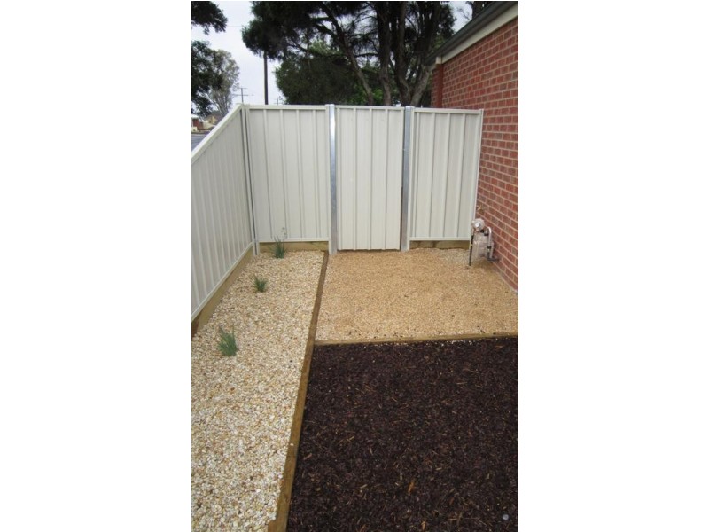 1/113 Goynes Road, Epsom VIC 3551