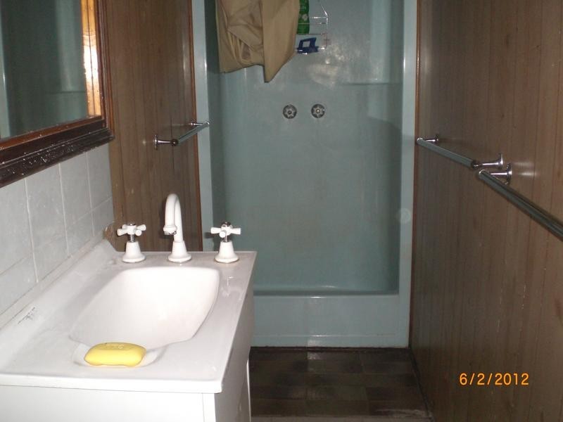 11 Fanning St, Charlton VIC 3525