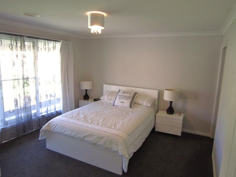 30 Highland Way, Maiden Gully VIC 3551