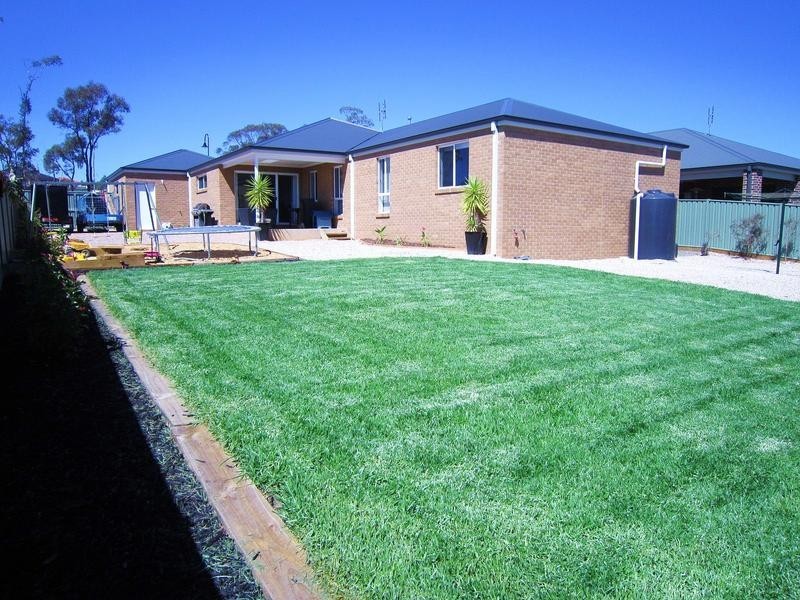 30 Highland Way, Maiden Gully VIC 3551