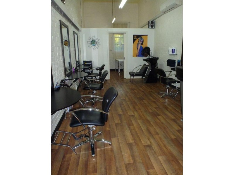 13 High St, Charlton VIC 3525