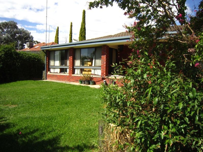 74 Panton Street, Golden Square VIC 3555