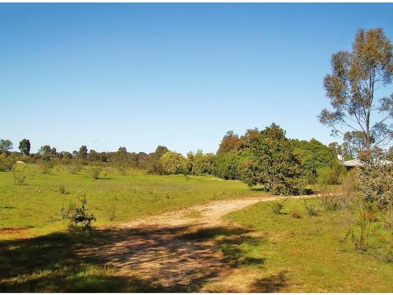 17 Gledhill Lane, Eppalock VIC 3551