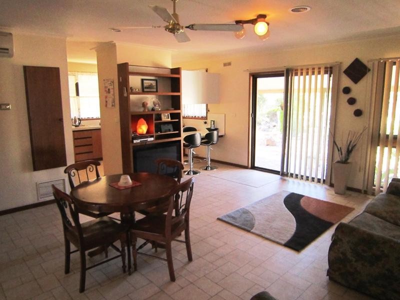121 Olympic Parade, Kangaroo Flat VIC 3555