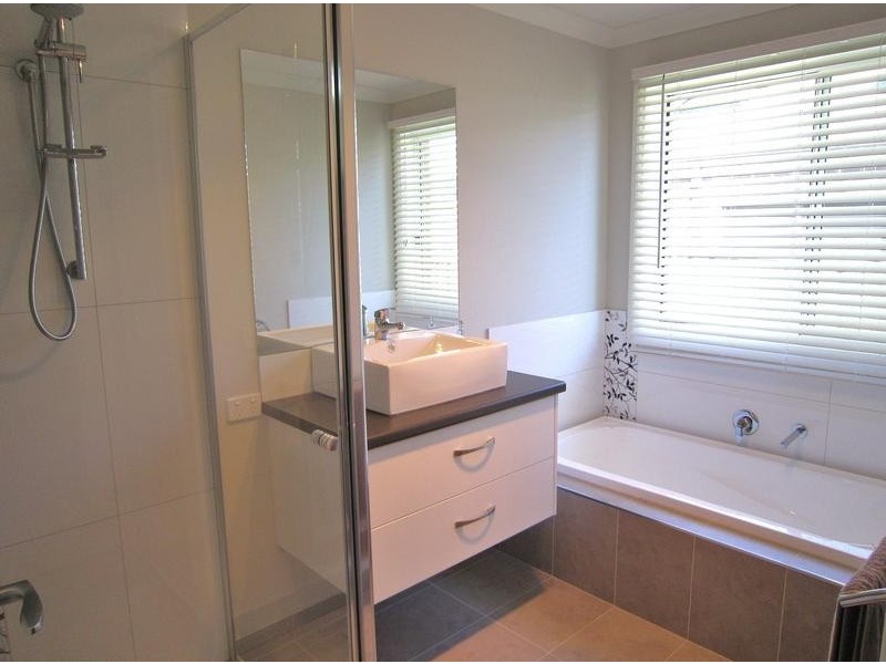 30 Highland Way, Maiden Gully VIC 3551