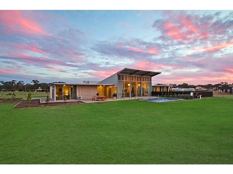 2 Dino Court, Junortoun VIC 3551