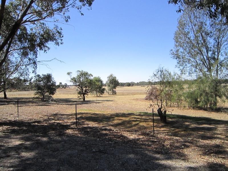 90 Cruikshank Drive, Bagshot VIC 3551