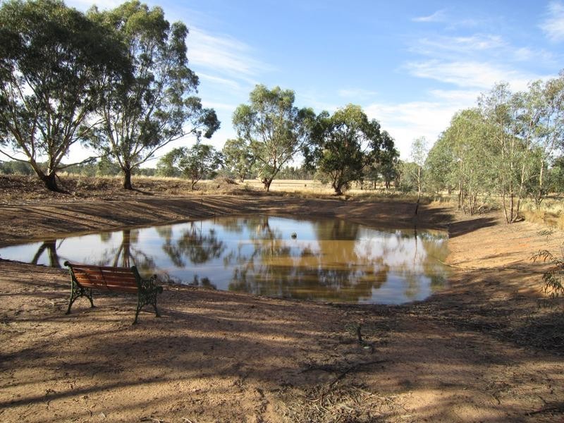 90 Cruikshank Drive, Bagshot VIC 3551