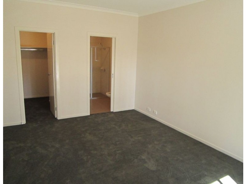58 Kingston Drive, Eaglehawk VIC 3556