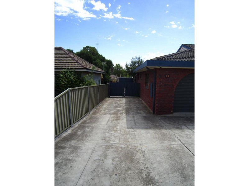 74 Panton Street, Golden Square VIC 3555