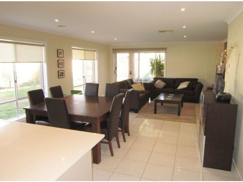 14 Lindsay Court, Strathfieldsaye VIC 3551