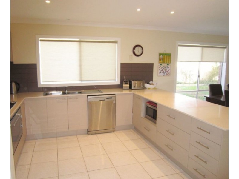 14 Lindsay Court, Strathfieldsaye VIC 3551