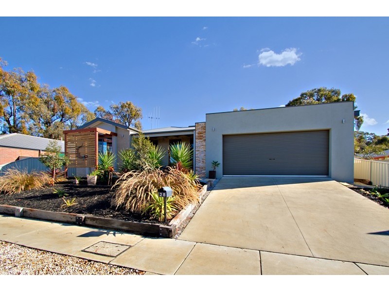 28 The Heath, Eaglehawk VIC 3556