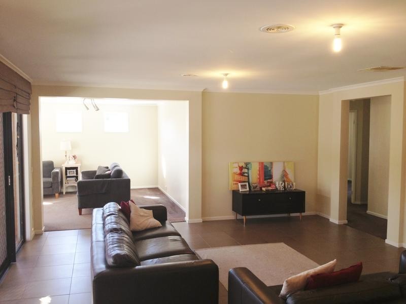 21 Lemongum Drive, Strathfieldsaye VIC 3551