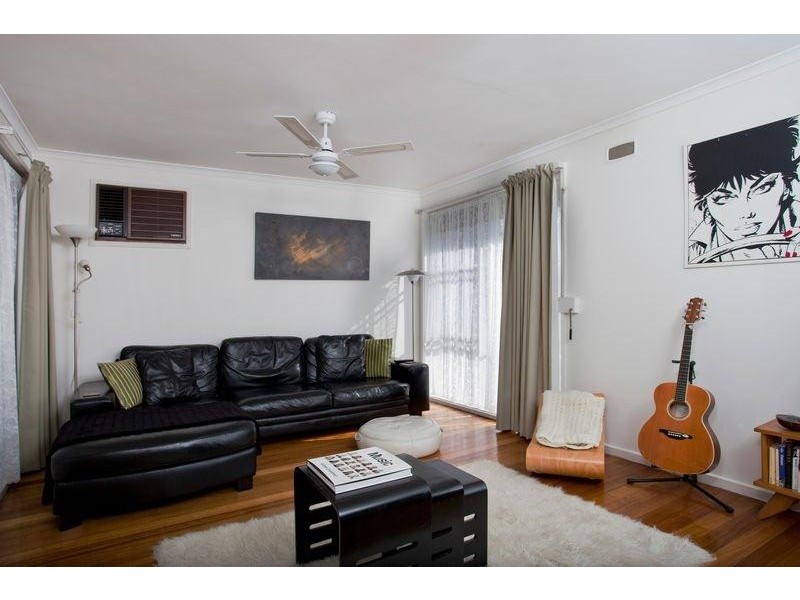 7 Burch Court, California Gully VIC 3556