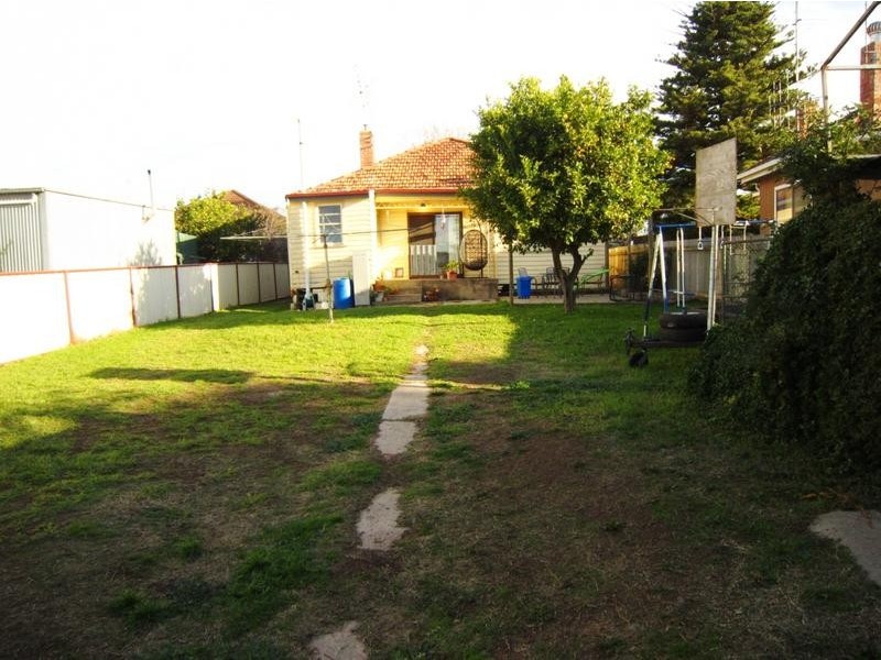 77 Napoleon Crescent, White Hills VIC 3550