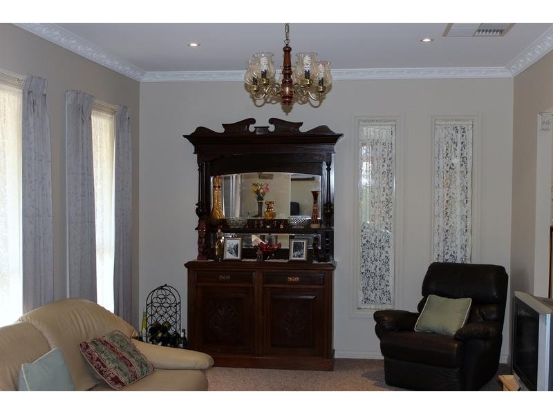 7 Northmoor Drive, Strathdale VIC 3550