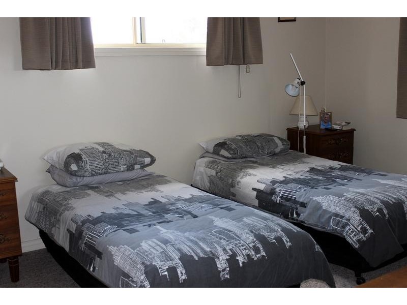 7 Northmoor Drive, Strathdale VIC 3550