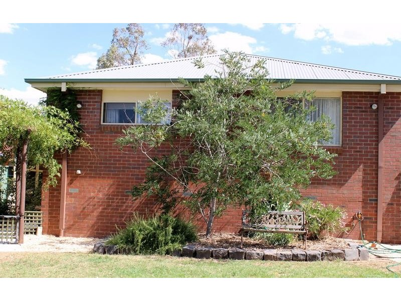 7 Northmoor Drive, Strathdale VIC 3550